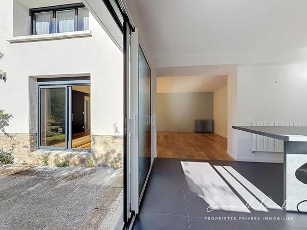 Élégante maison de 136 m² (144 m² au sol), avec vie de plain-pied et jardin. Quartier Sacré Coeur · Stade Becel · Vannes