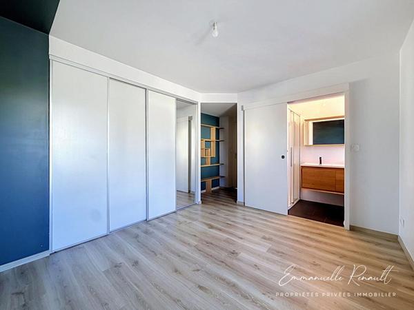 Élégante maison de 136 m² (144 m² au sol), avec vie de plain-pied et jardin. Quartier Sacré Coeur · Stade Becel · Vannes
