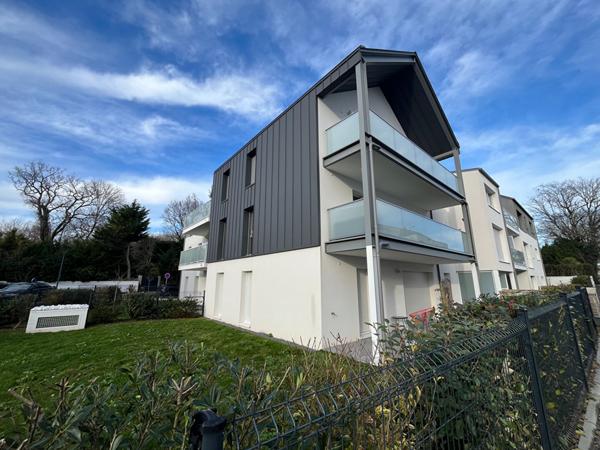 Appartement à vendre à Arradon - contemporain de 3 pièces - garage et parking