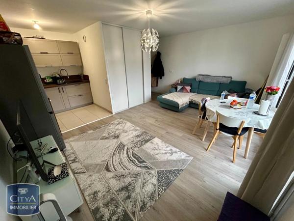 Appartement à louer 2 pièces 46.9m²