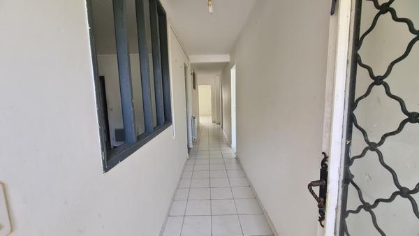 Maison
         7 pièces
        - 136 m² Exclusivité 90 000 € *