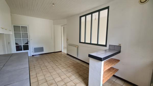 Maison
         7 pièces
        - 136 m² Exclusivité 90 000 € *