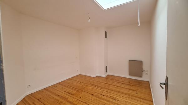 Maison
         7 pièces
        - 136 m² Exclusivité 90 000 € *