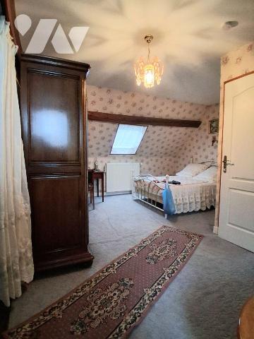 Sur la commune de MESNILS-SUR-ITON (27240)

*Une maison de ville élevée sur rez-de-chaussée c...