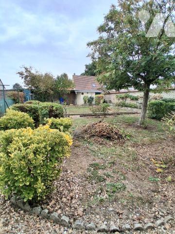 Sur la commune de MESNILS-SUR-ITON (27240)

*Une maison de ville élevée sur rez-de-chaussée c...