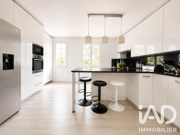 Maison à vendre 7 pièces 204 m² Longjumeau