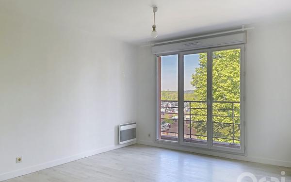 Appartement à vendre    3 pièces •  Longjumeau