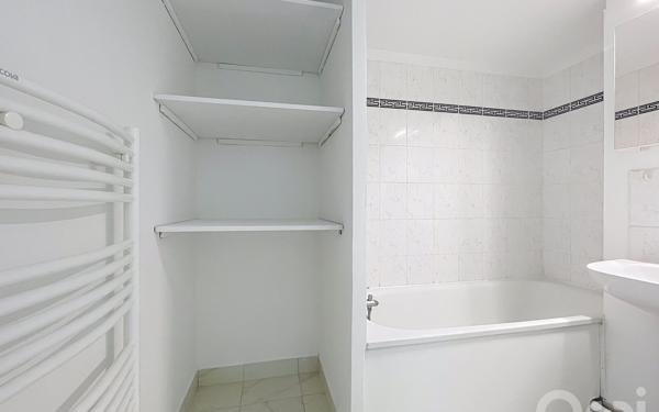 Appartement à vendre    3 pièces •  Longjumeau