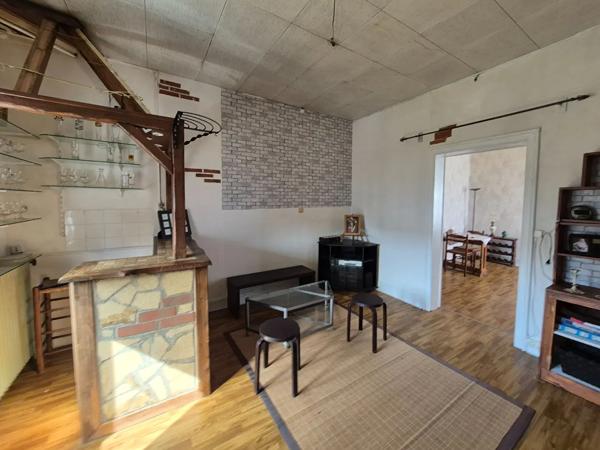Maison à vendre 10 pièces 210.8m² Jeumont (59460)