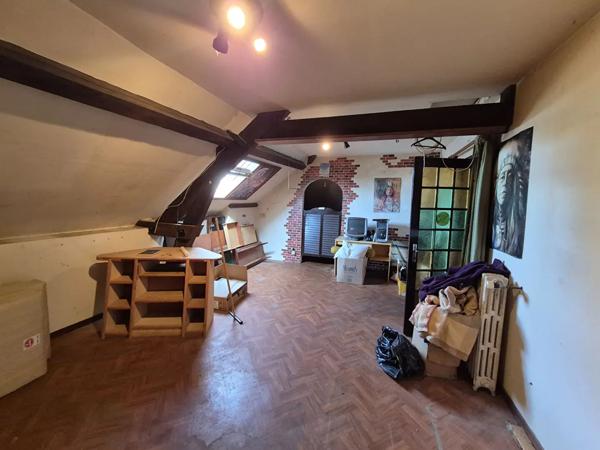 Maison à vendre 10 pièces 210.8m² Jeumont (59460)