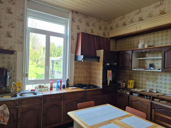 Maison à vendre 10 pièces 210.8m² Jeumont (59460)
