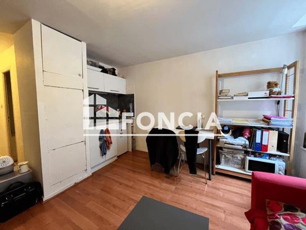Location Studio 26.6 m² - 75 GRANDE RUE Nancy 54000