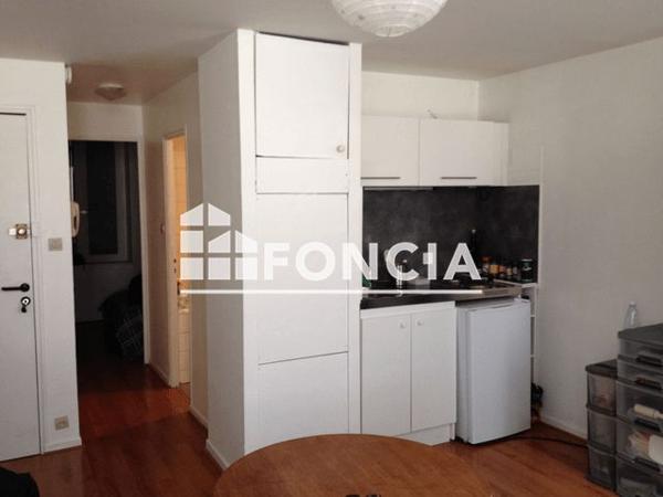 Location Studio 26.6 m² - 75 GRANDE RUE Nancy 54000