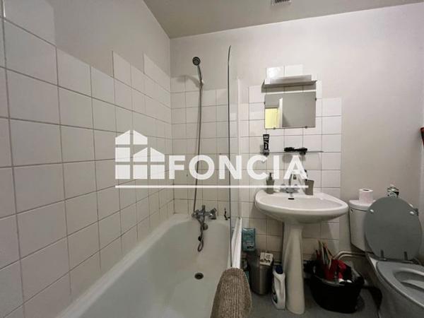 Location Studio 26.6 m² - 75 GRANDE RUE Nancy 54000