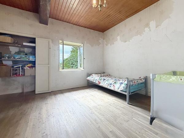 Maison à vendre |  Thiviers |  4 pièces | 80 m²