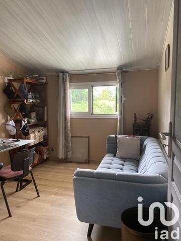 Maison 7 pièces de 225 m² à Saint-Pierre (97410)