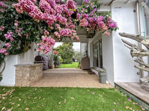 Maison à vendre à La Couarde-sur-Mer en Charente-Maritime (17670), ref : VM323-86001