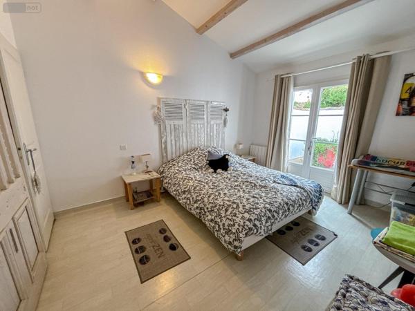 Maison à vendre à La Couarde-sur-Mer en Charente-Maritime (17670), ref : VM323-86001