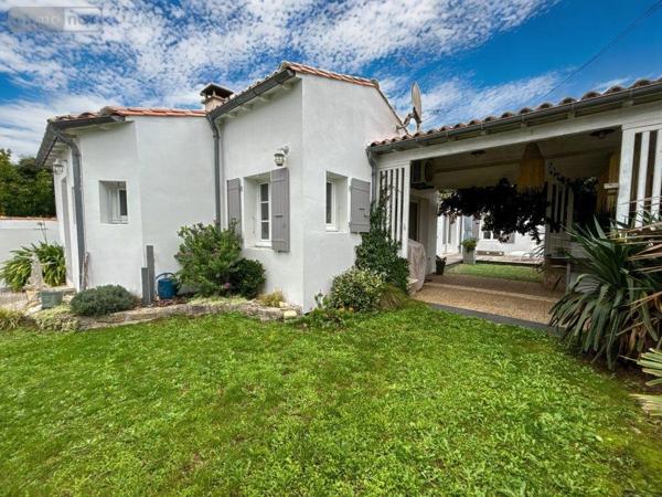 Maison à vendre à La Couarde-sur-Mer en Charente-Maritime (17670), ref : VM323-86001