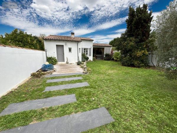 Maison à vendre à La Couarde-sur-Mer en Charente-Maritime (17670), ref : VM323-86001