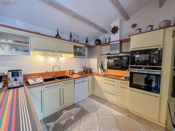 Maison à vendre à La Couarde-sur-Mer en Charente-Maritime (17670), ref : VM323-86001