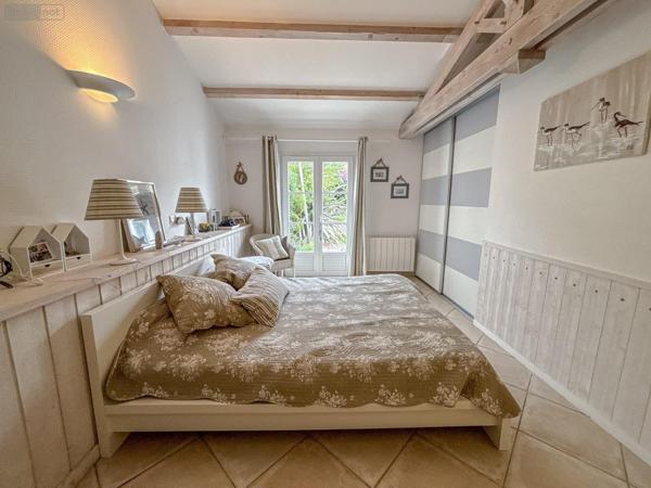 Maison à vendre à La Couarde-sur-Mer en Charente-Maritime (17670), ref : VM323-86001