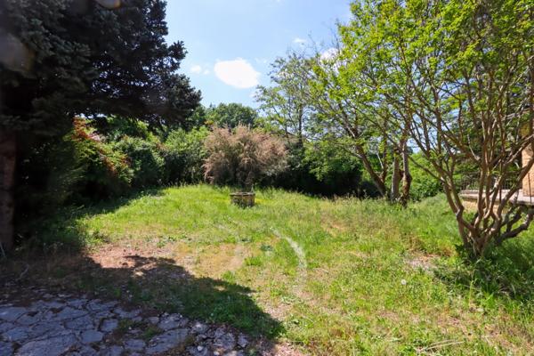 Maison à vendre 4 pièces SIORAC EN PERIGORD, sous-sol de 100m² exploitable  jardin 1933m².