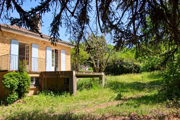 Maison à vendre 4 pièces SIORAC EN PERIGORD, sous-sol de 100m² exploitable  jardin 1933m².