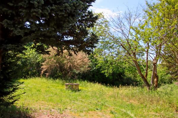 Maison à vendre 4 pièces SIORAC EN PERIGORD, sous-sol de 100m² exploitable  jardin 1933m².