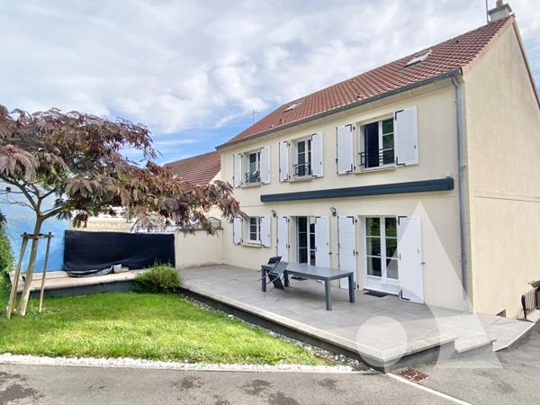 Maison 8 pièces 145 m2