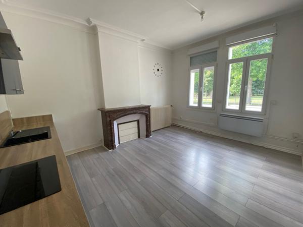 Appartement 3 pièces à louer à Saint Quentin, secteur Rémicourt