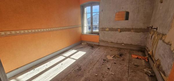 MAISON 150M2 SUR 1 000 M2 DE TERRAIN