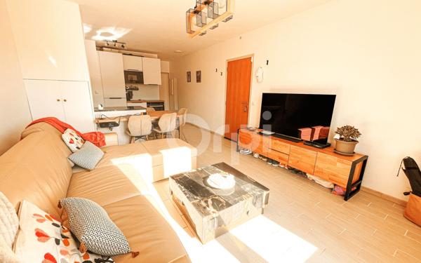 Appartement à louer    2 pièces • 41 m2 Fréjus