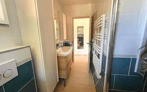 Appartement à louer    2 pièces • 41 m2 Fréjus