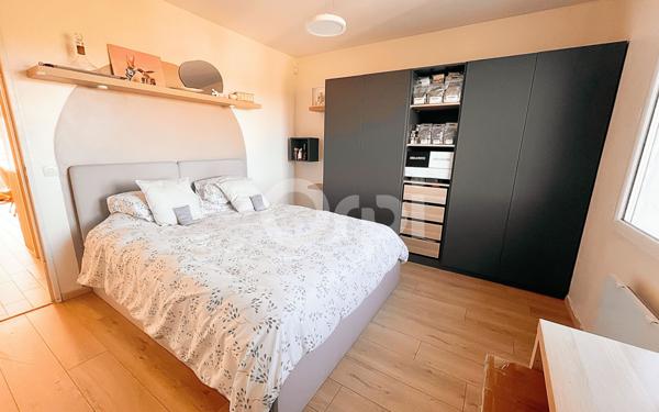 Appartement à louer    2 pièces • 41 m2 Fréjus