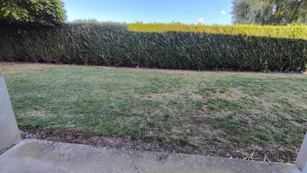 Appartement T2 bis en RDC et en très bon état de 54 m² avec terrasse et parking !