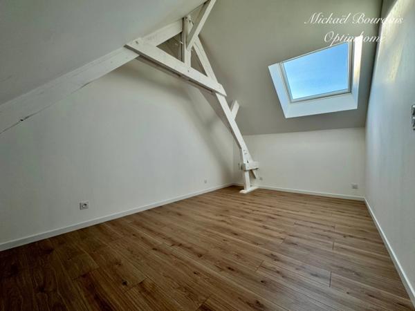 Maison rénovée avec 3 chambres dont une de plain-pied – Coulonge (72800)