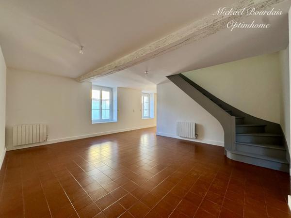 Maison rénovée avec 3 chambres dont une de plain-pied – Coulonge (72800)