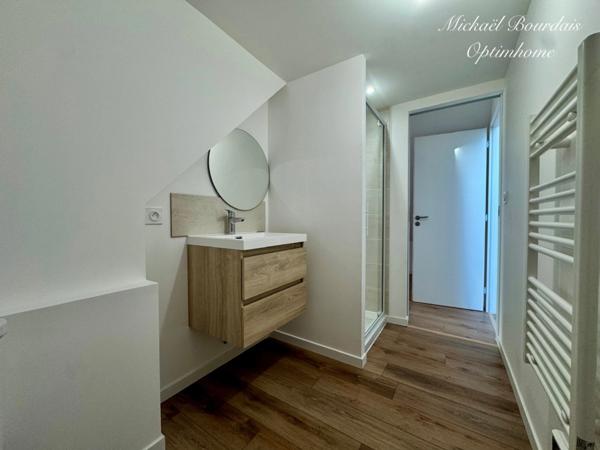 Maison rénovée avec 3 chambres dont une de plain-pied – Coulonge (72800)