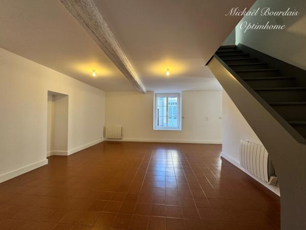 Maison rénovée avec 3 chambres dont une de plain-pied – Coulonge (72800)