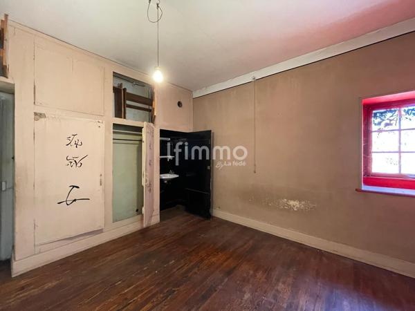 Soultz Haut-Rhin : immeuble à rénover au centre ville