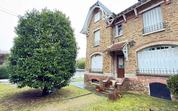 Immeuble à vendre    6 pièces • 130,63 m2 Neuilly-Plaisance