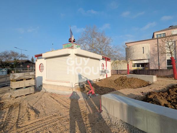 Local commercial restauration