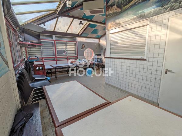 Local commercial restauration