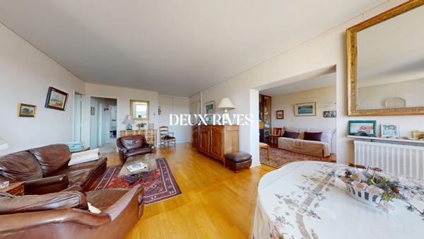 T4 - Traversant plein sud– 85 m² – 7ème et dernier étage avec vue exceptionnelle – Secteur Longchamp