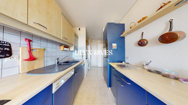 T4 - Traversant plein sud– 85 m² – 7ème et dernier étage avec vue exceptionnelle – Secteur Longchamp