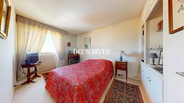 T4 - Traversant plein sud– 85 m² – 7ème et dernier étage avec vue exceptionnelle – Secteur Longchamp