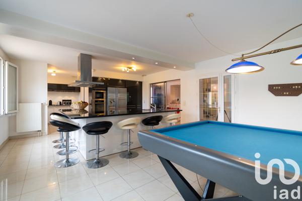 Maison à vendre 7 pièces 201 m² Bussy-Saint-Georges