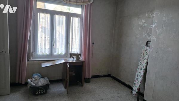 Maison individuelle semi plain-pied 107 m² habitable à rénover – secteur recherché proche golf