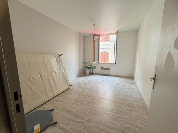 À VENDRE PAMIERS : IMMEUBLE  DE RAPPORT?FORT POTENTIEL D'INVESTISSEMENT